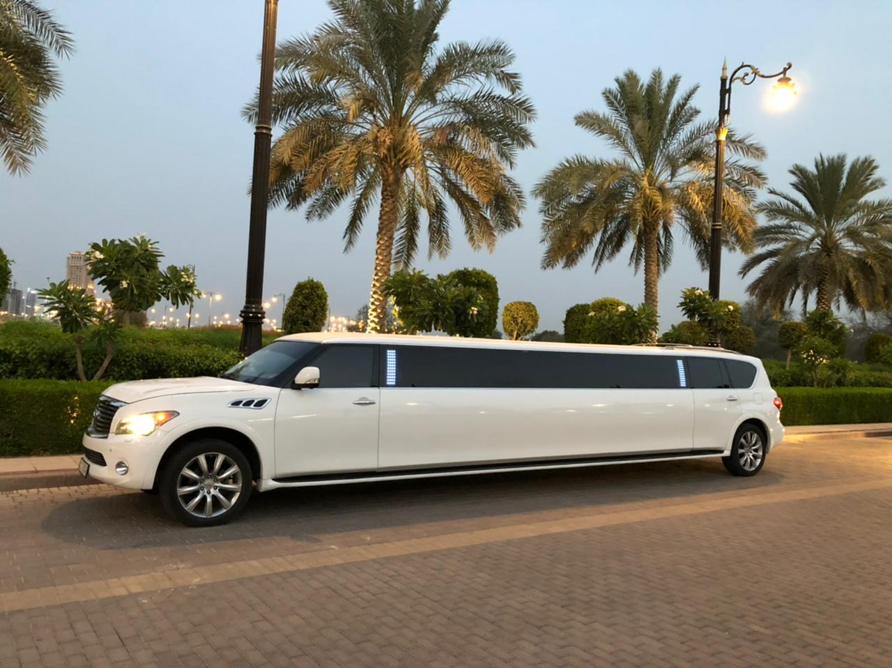 Dubai Limousine Tour: The Ultimate Luxury Experience